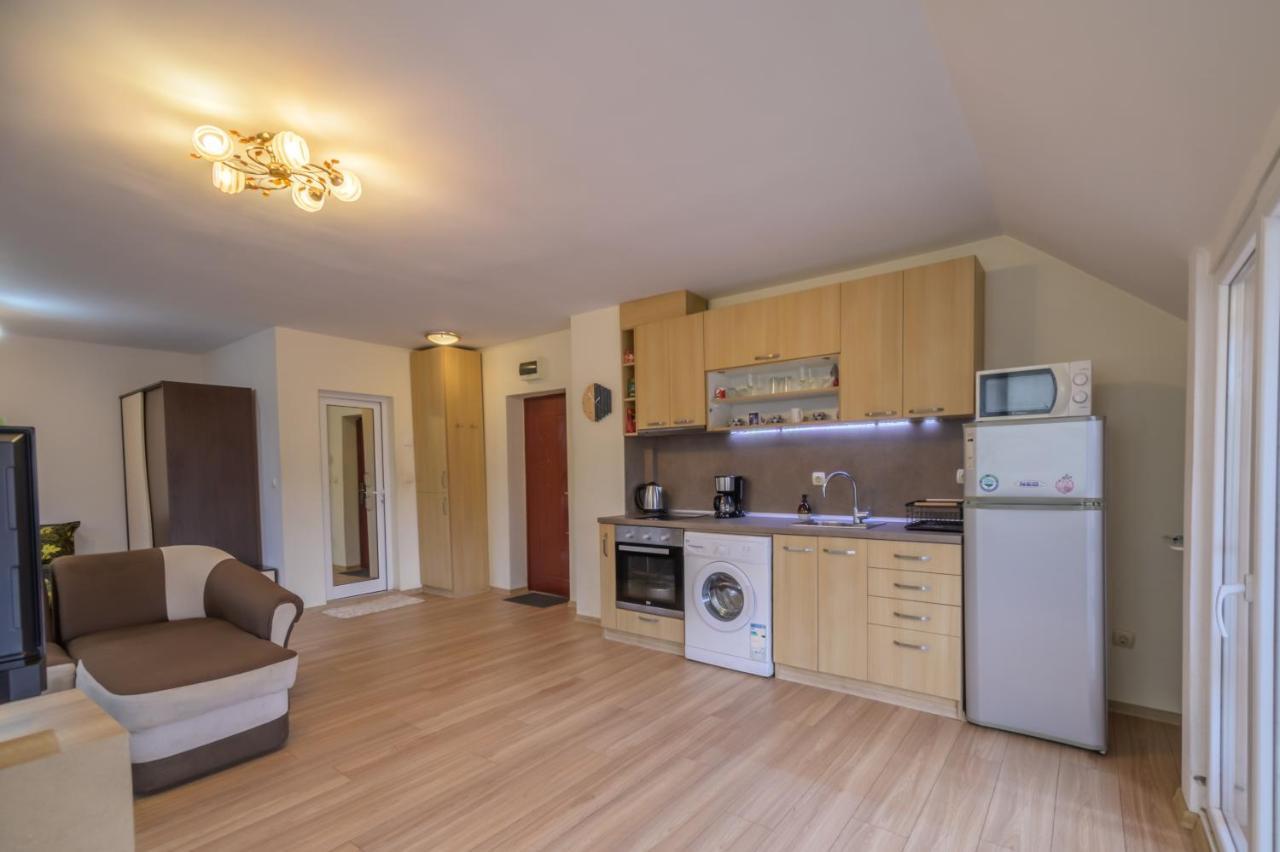 Cozy & Delightful Apart & Aubg & Free Garage Parking Благоэвгард Экстерьер фото
